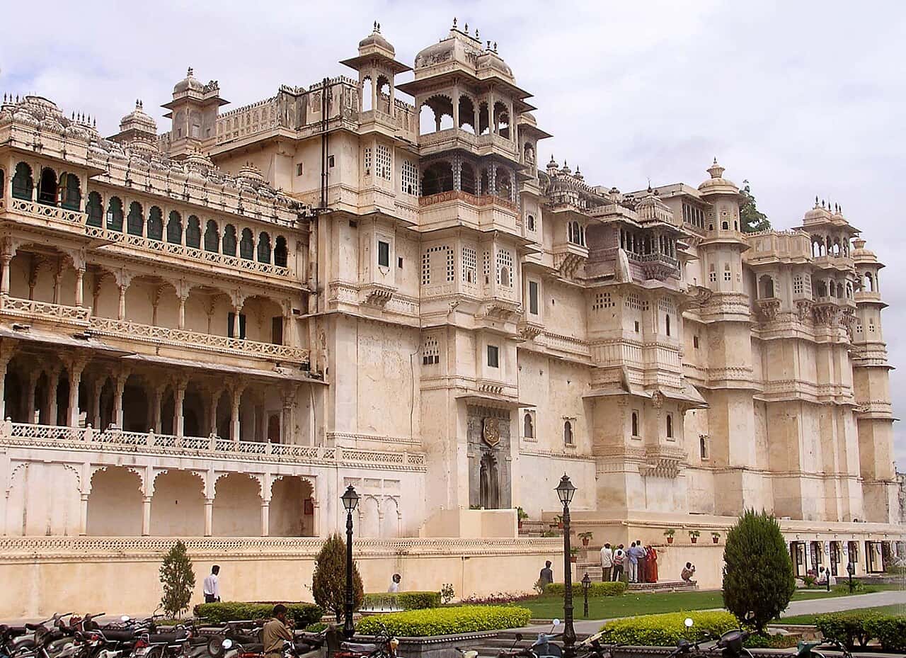 Best of Rajasthan India with Temples of Khajuraho & Varanasi