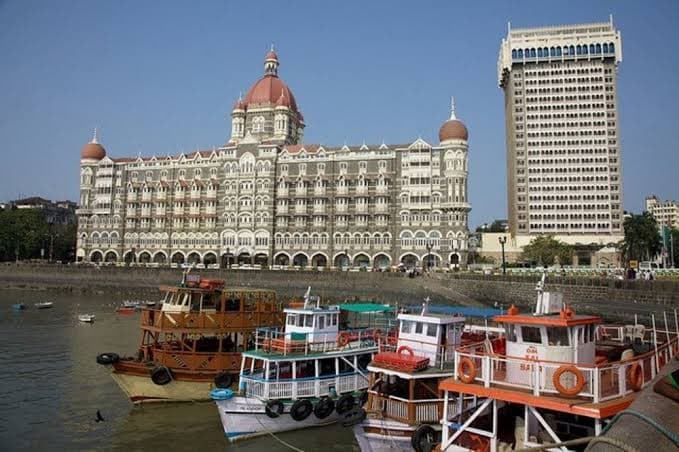 Fly Cruise Excursion from Mumbai to the Taj Mahal