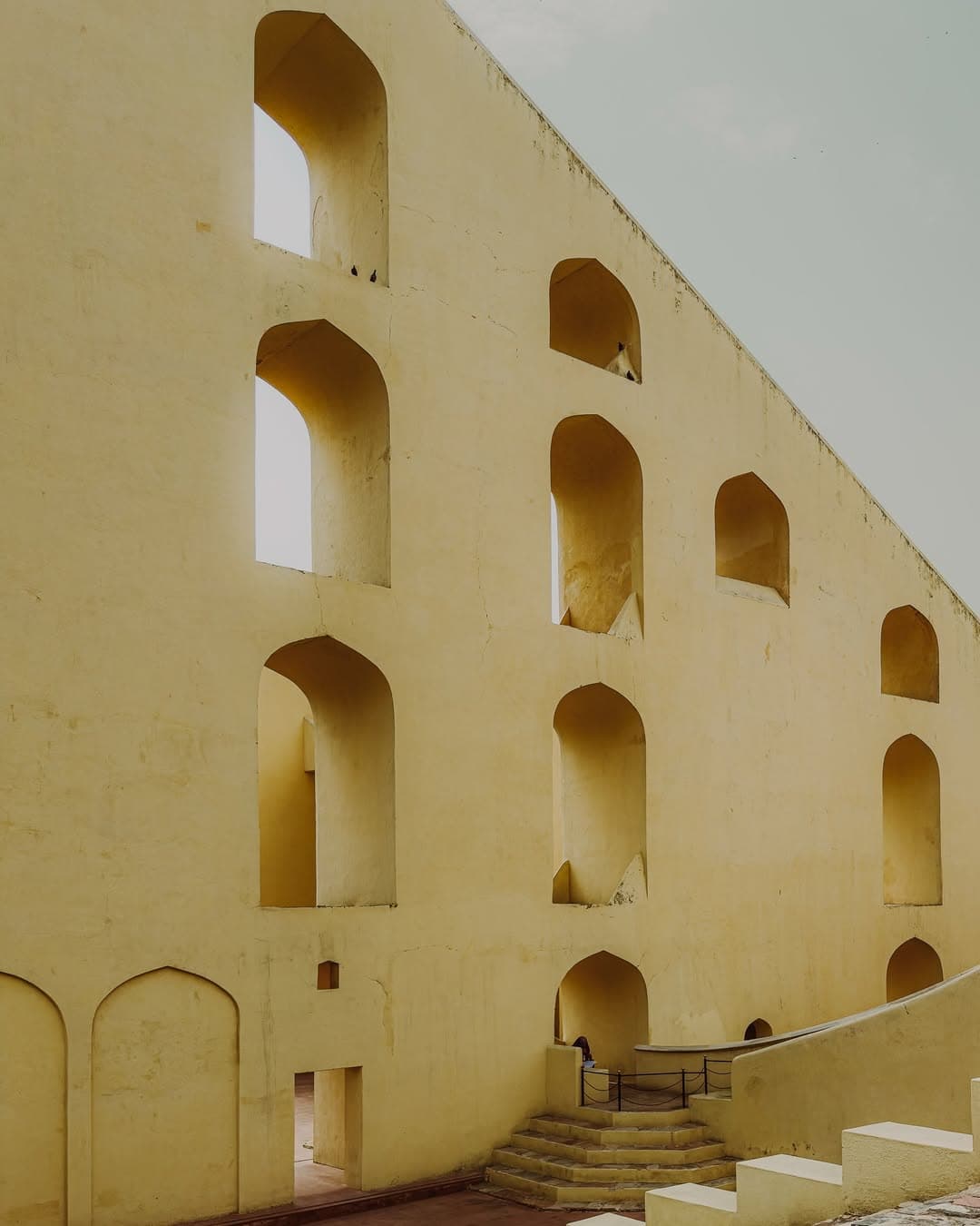 8 Days Golden Triangle and Varanasi by Train - Image 4