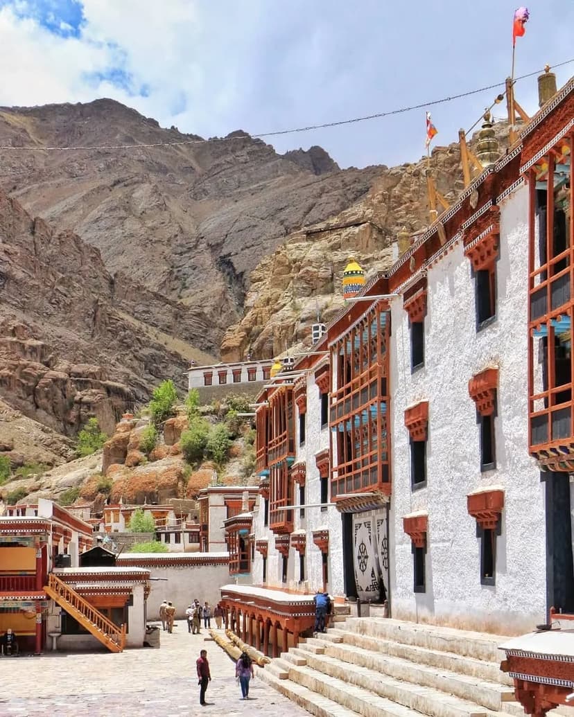 5 Day Leh Ladakh with Pangong lake tour, Hemis, Pangong Lakd, Khardungla